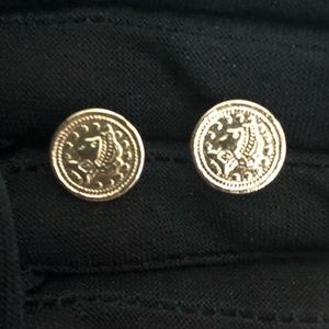 ❌SOLD❌💖REAL 18K STUD EARRINGS💖+ FREE ITEM